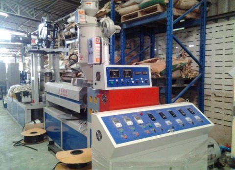 เครื่องจักรทันสมัย รับสั่งทำพลาสติกขึ้นรูป  